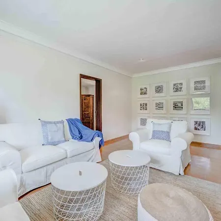 Ultimate 5 Bedroom With Beach Access, Mallorca 1024 Villa *